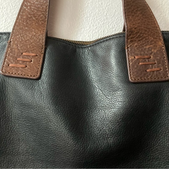 Cynthia Rowley Black Leather Crossbody Bag - Picture 3 of 14